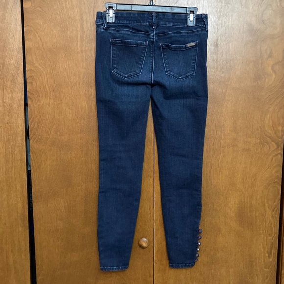WHBM Skinny Ankle Jeans with Ankle Button Detailing - Size: 0 - Picture 6 of 16